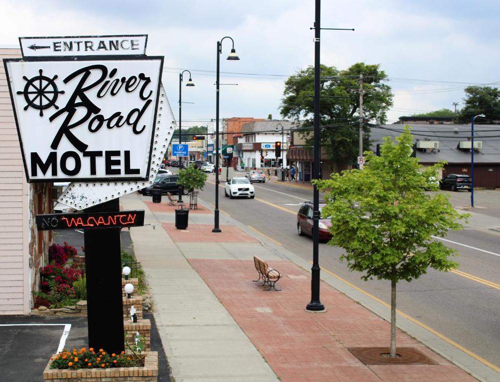 River Road Motel — Hotel in Wisconsin Dells (WI)