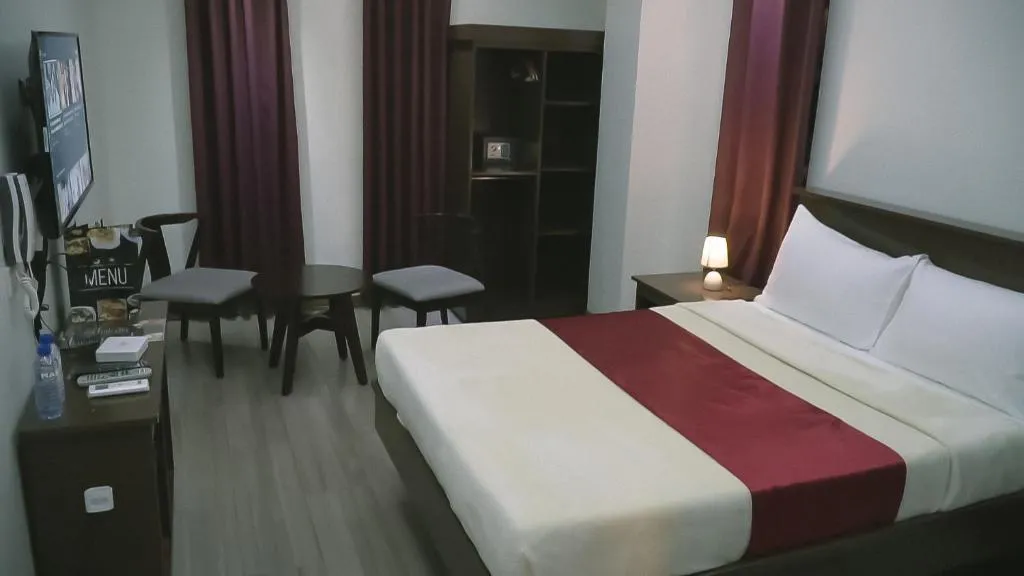 A.M @ 93rd HOTEL, Hotel in Olongapo