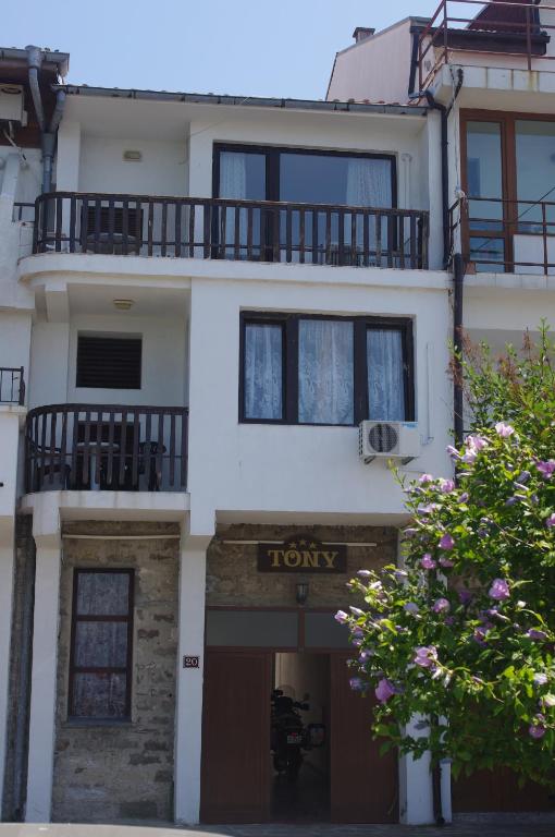Къща за гости Антон Петров — Hotel in Nessebar