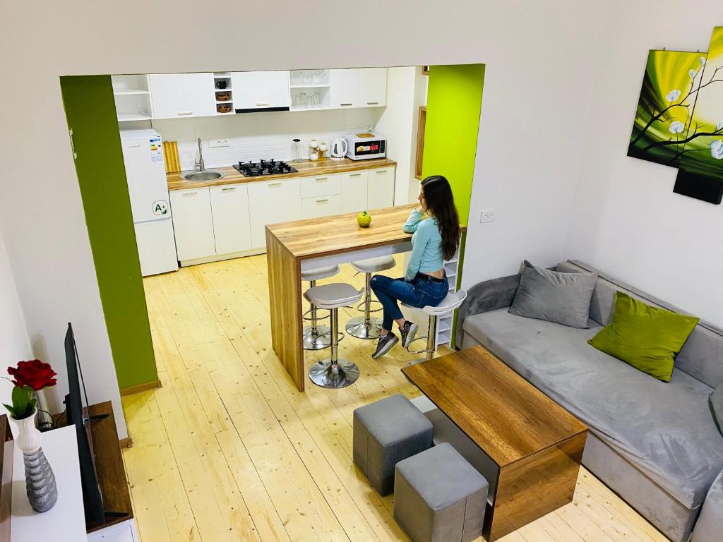 Host Tbilisi 2, Tbilisi