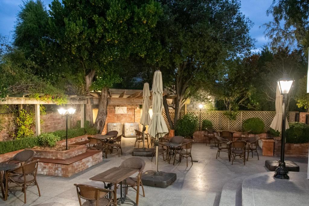 Eliza's Manor Boutique Hotel Photo 4