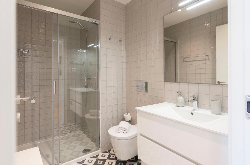 LovelyStay - Heart of D. Pedro Apartments IV photo
