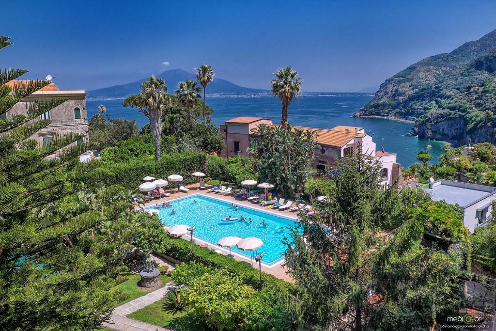 Aequa Hotel photo