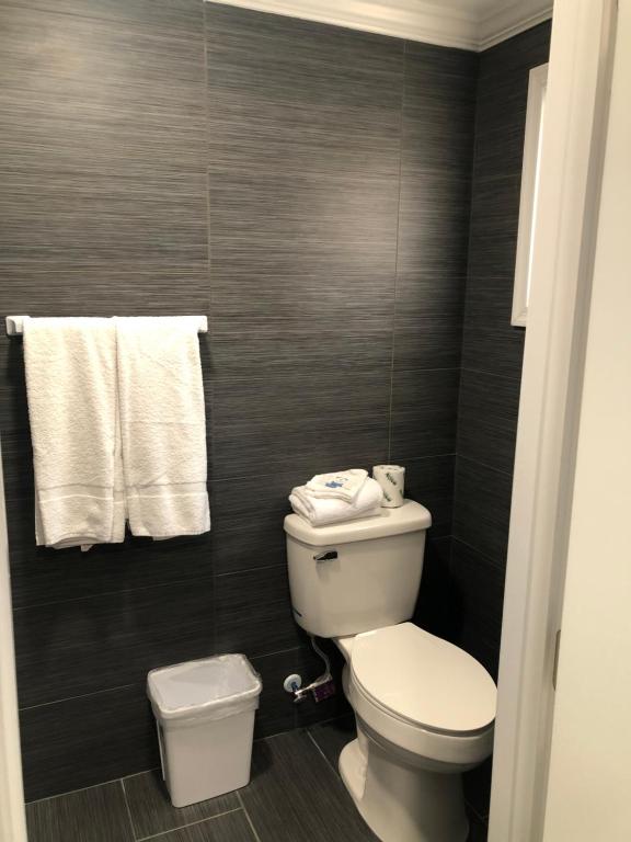 Bay Inn Hotel photo