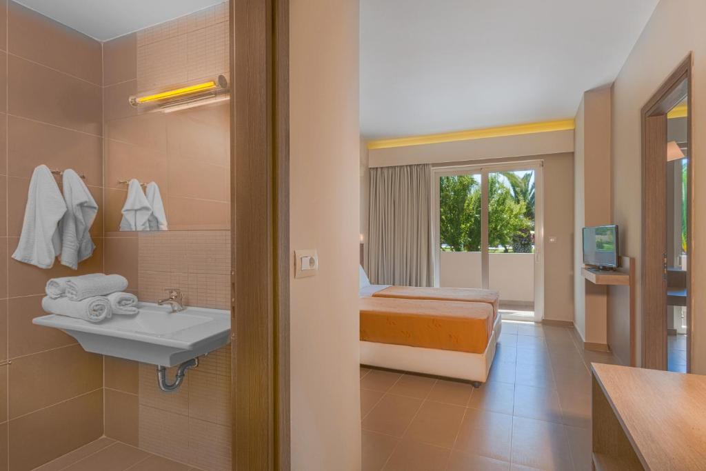 Hotel Esperia — Hotel rooms in Marmari (Kos), South Aegean