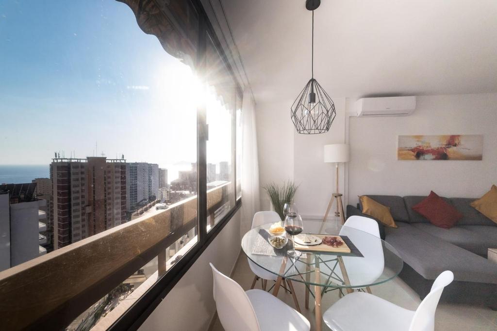 Moonkey - Luminoso Apartamento Girasoles, Benidorm