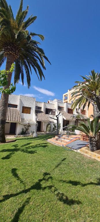 Adosado con piscina a 50 metros de la playa - Las Fuentes ALBERT VILLAS - 2