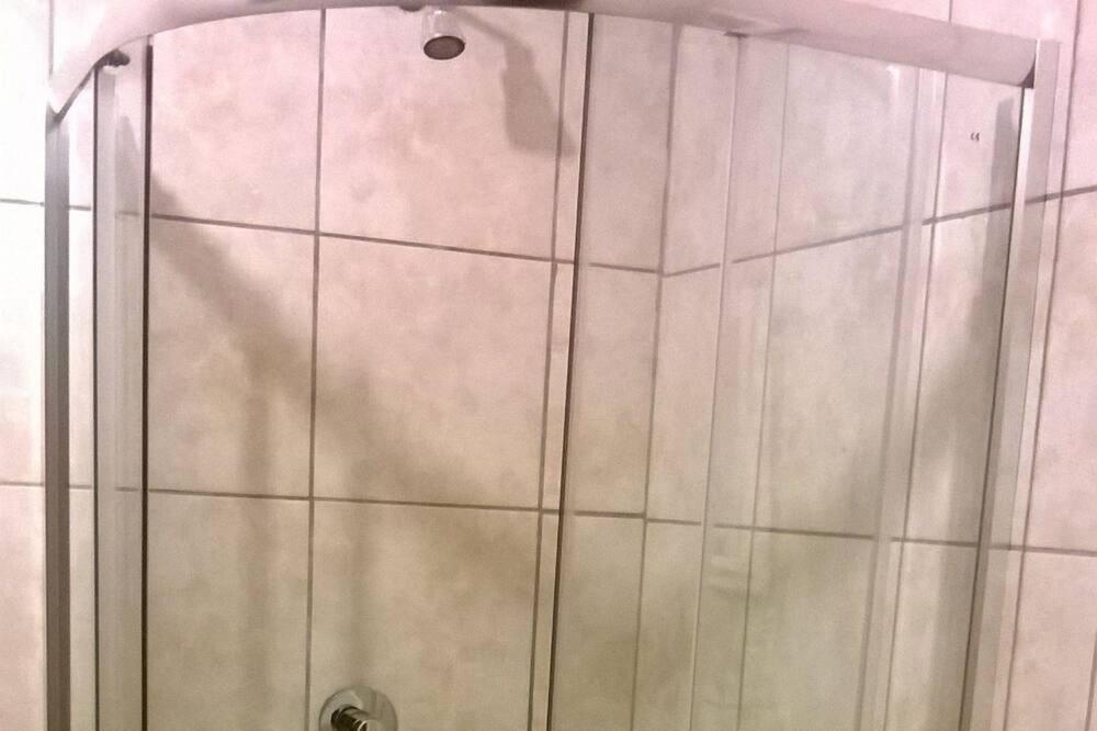 Maple's Guest House photo
