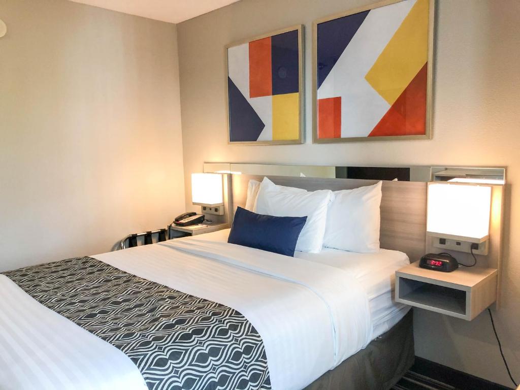 Microtel Inn & Suites by Wyndham Eagan/St Paul photo
