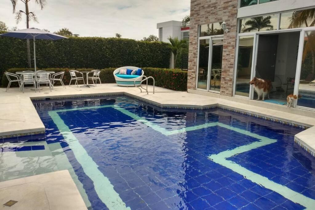 VILLA SANTORINI, Girardot - 5