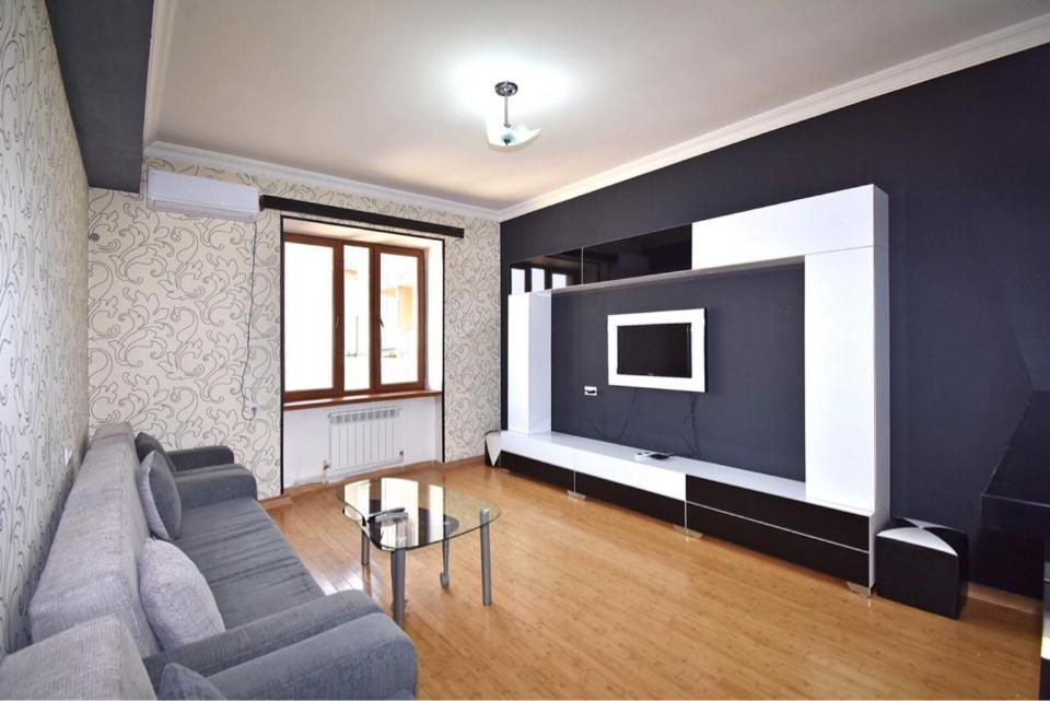 Argishti Street, 1 bedroom Modern apartment GL131, Jerevan