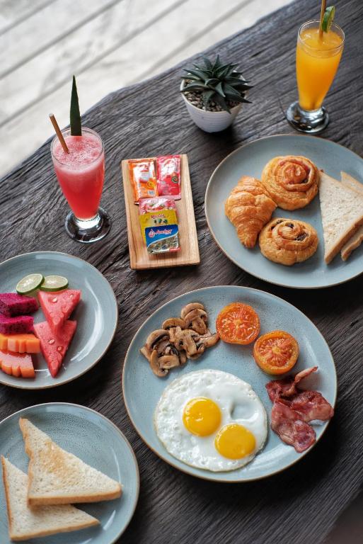 Blue Harbor Beachfront Villas &#038; Resto