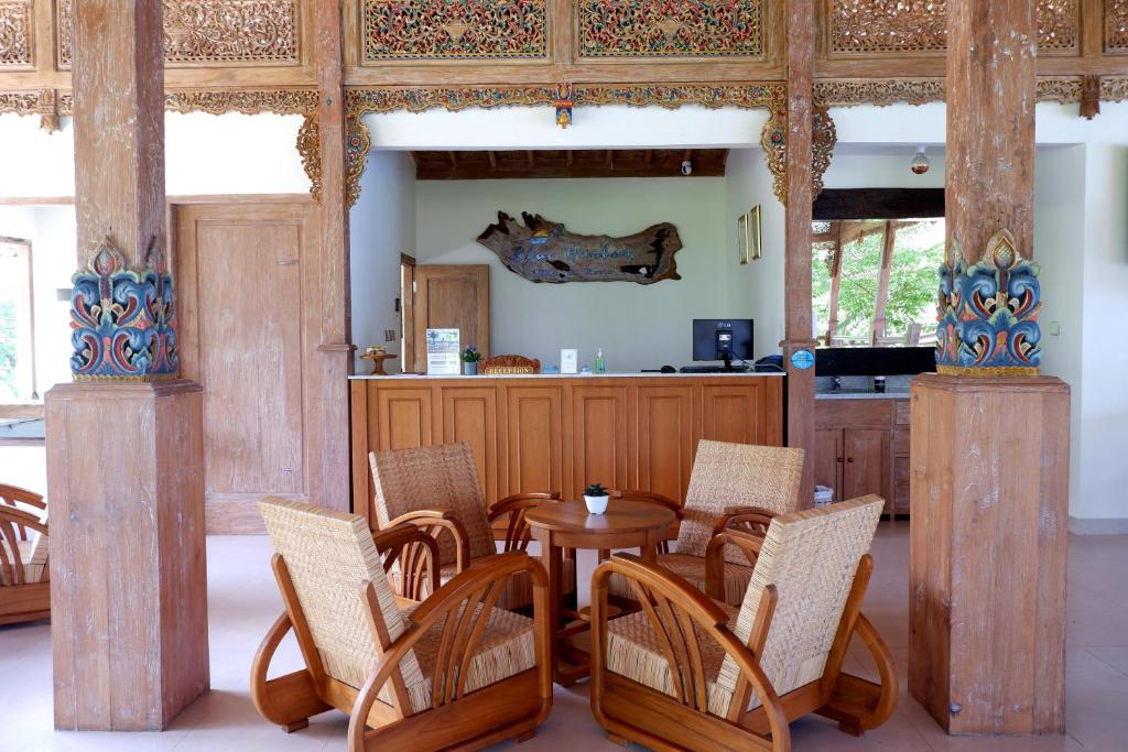 Blue Harbor Beachfront Villas &#038; Resto