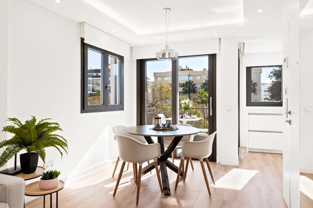 Sunny modern Apartment Perfect located - 3