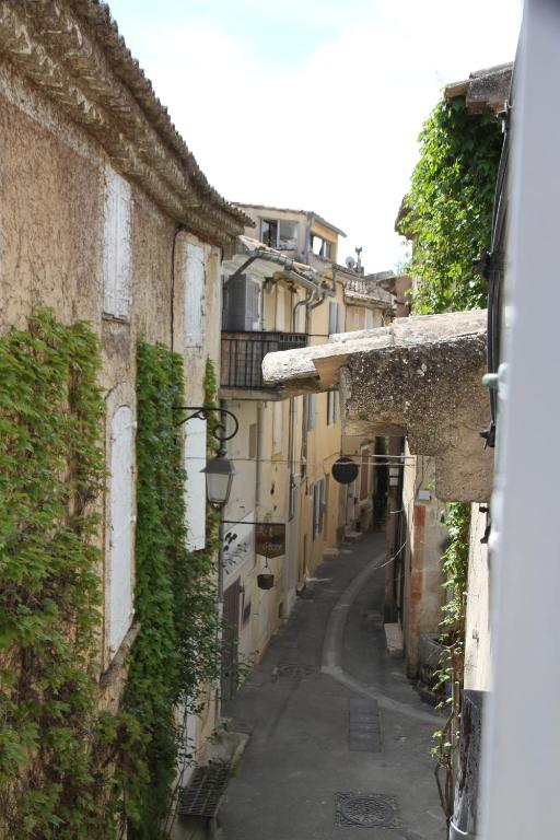 LE PASSAGE, Lourmarin