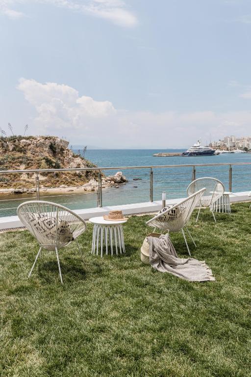 BEDWAVE Seaside Mansion photo