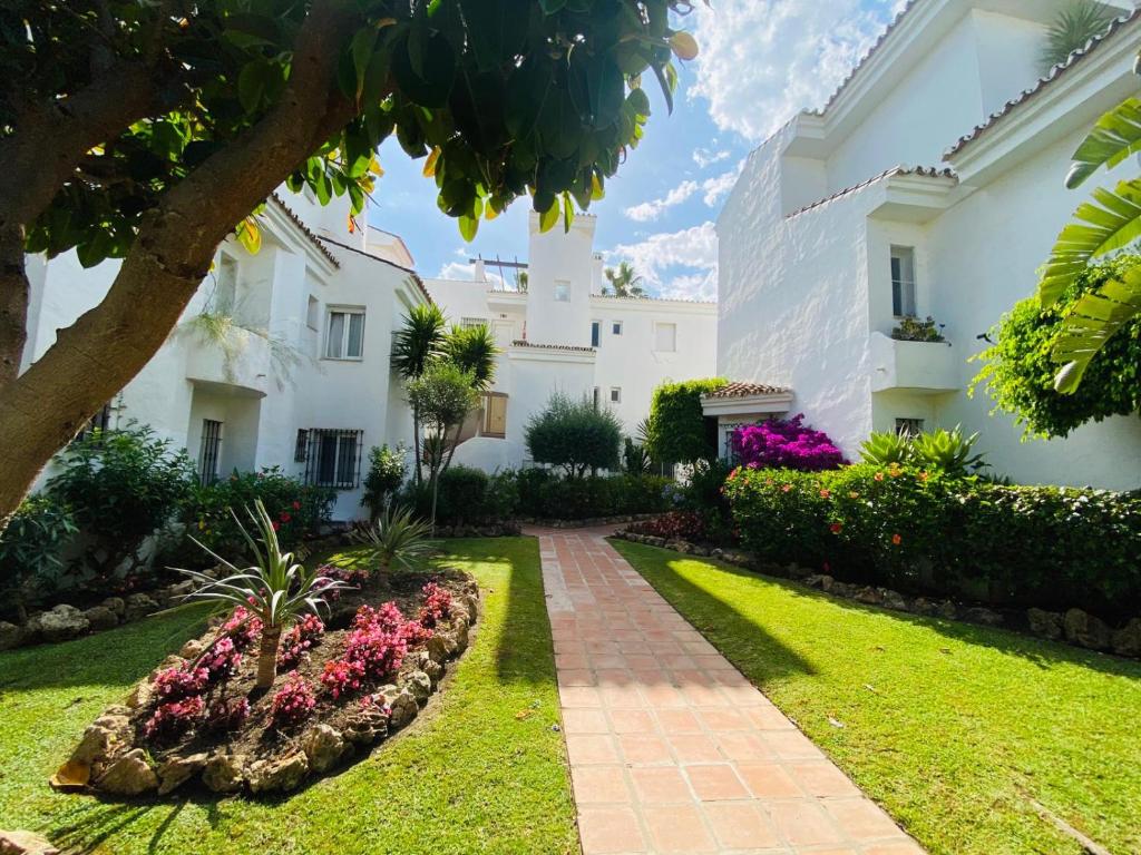 Apartamentos Naranjos del Sol Marbella - 3