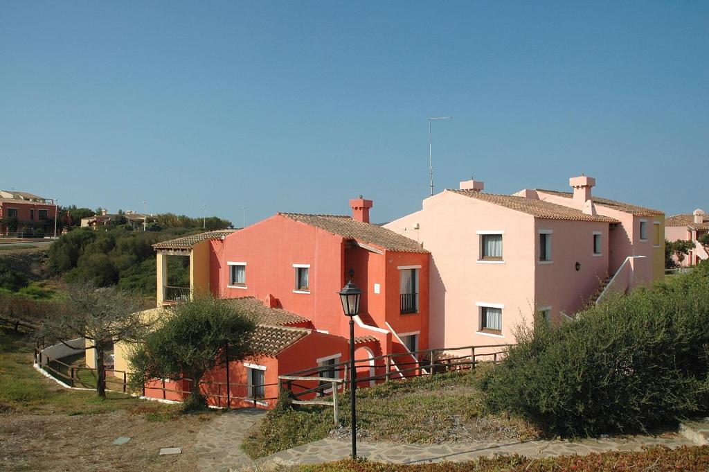 Punta de Su Turrione Apartment Sleeps 4 with Pool and WiFi img17
