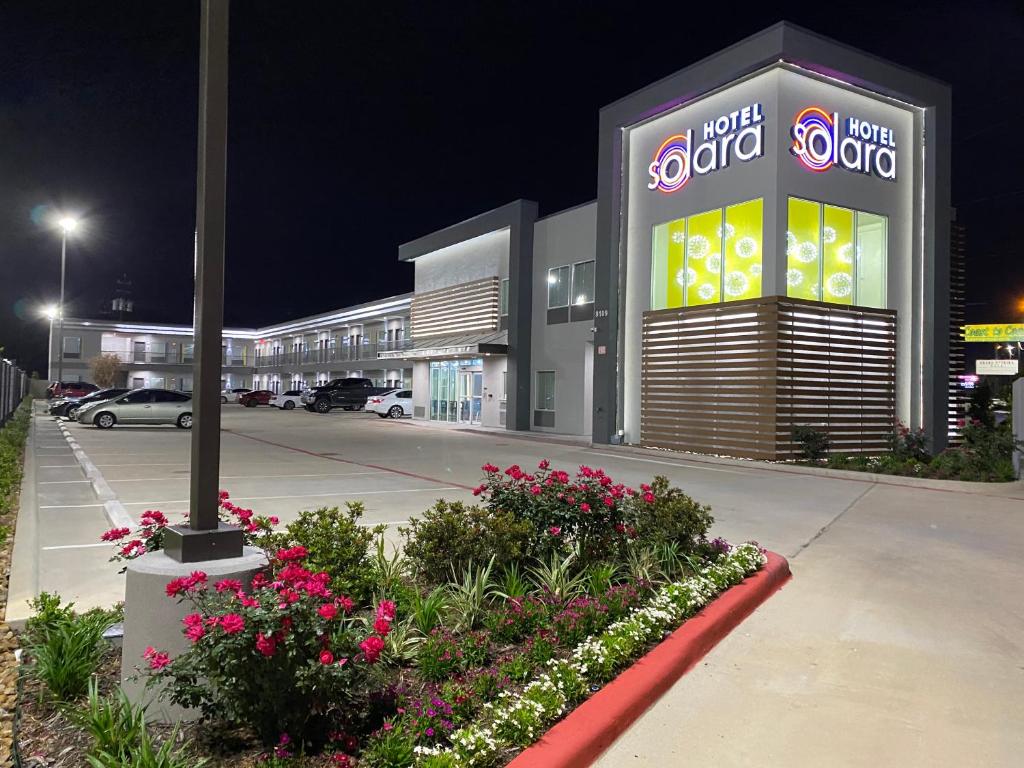 Hotel Solara I-45 & Hobby Airport Houston photo