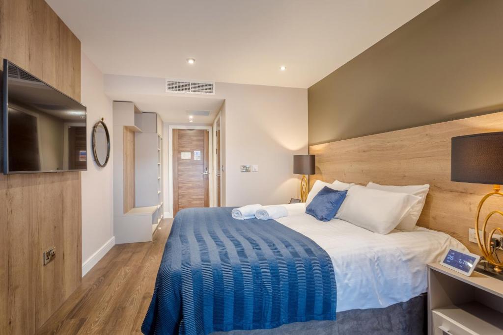 Dwell City Living photo