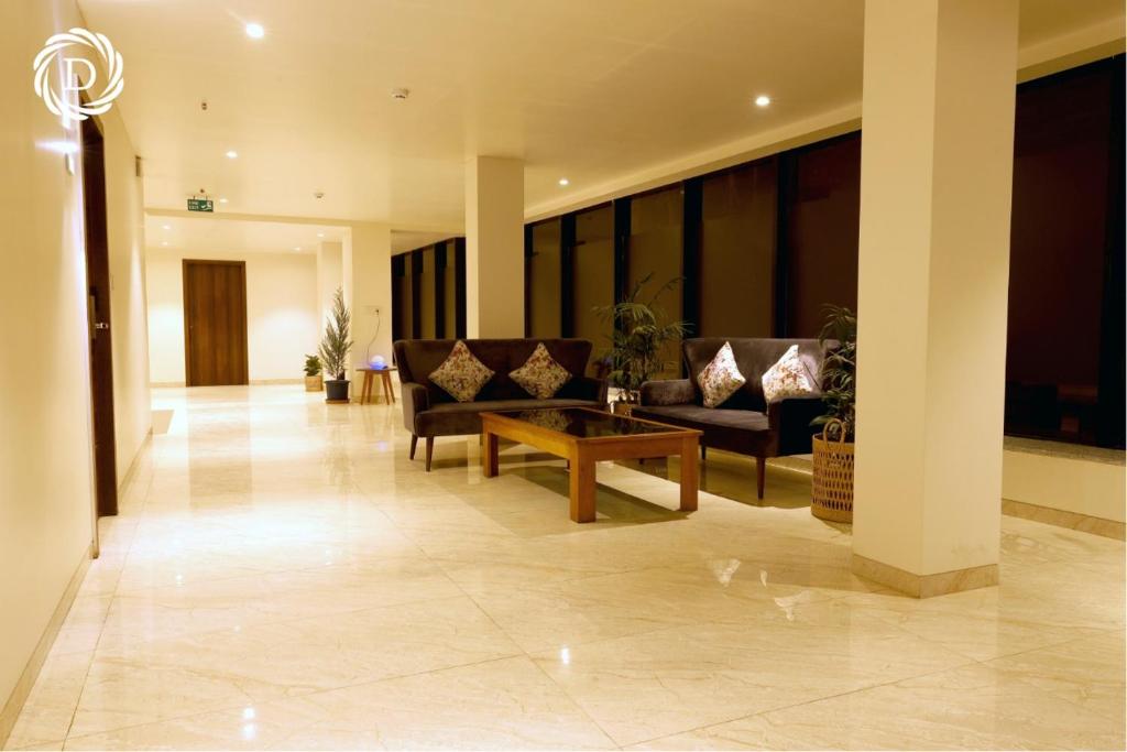 Hotel Daani Continental photo