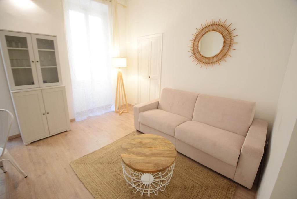 Nice Renting - BARILLERIE - COZY LOFT OLD NICE - SEA FRONT - SALEYA - MASSENA photo