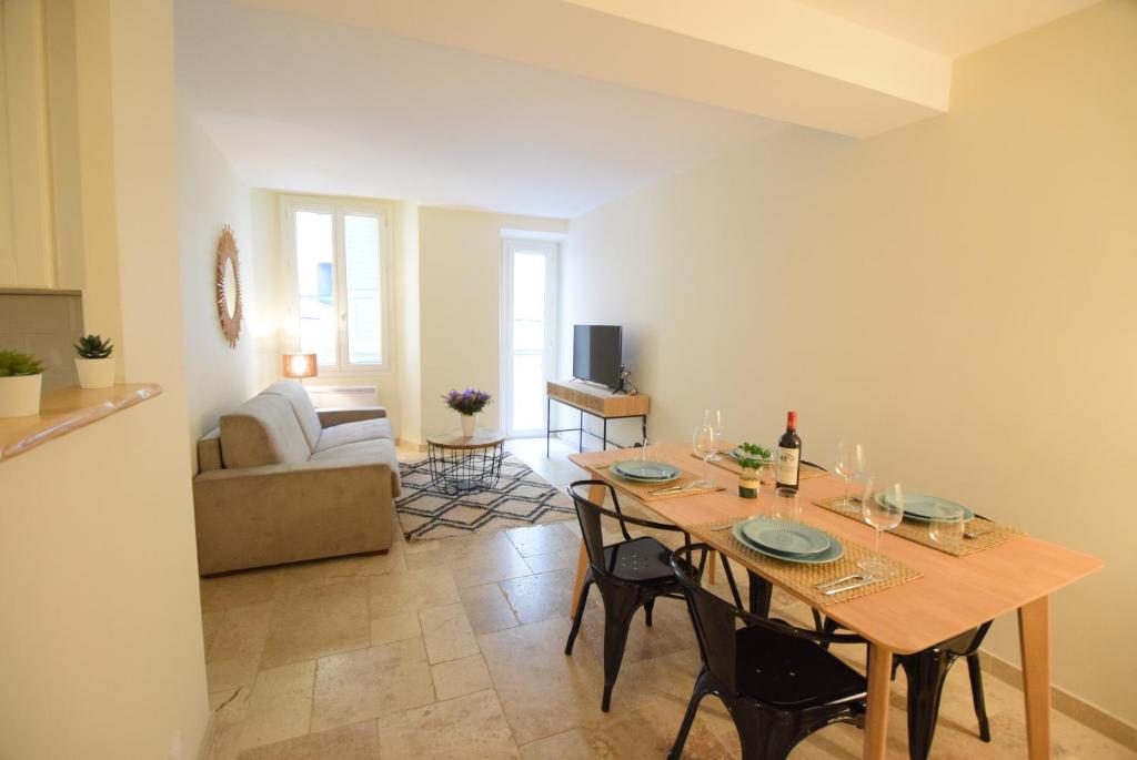 Nice Renting - PAIROLIERE - SPACIOUS FLAT - OLD NICE - MASSENA - TERRACE - 2
