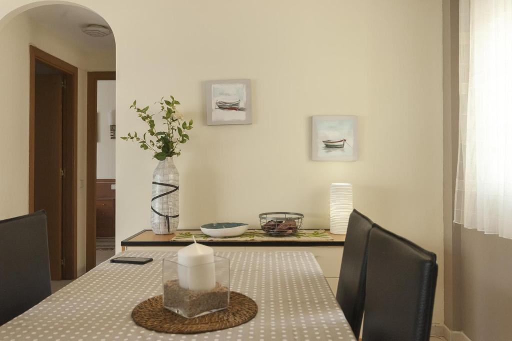 LETS HOLIDAYS Beautiful apartment in the center of tossa de mar - 4