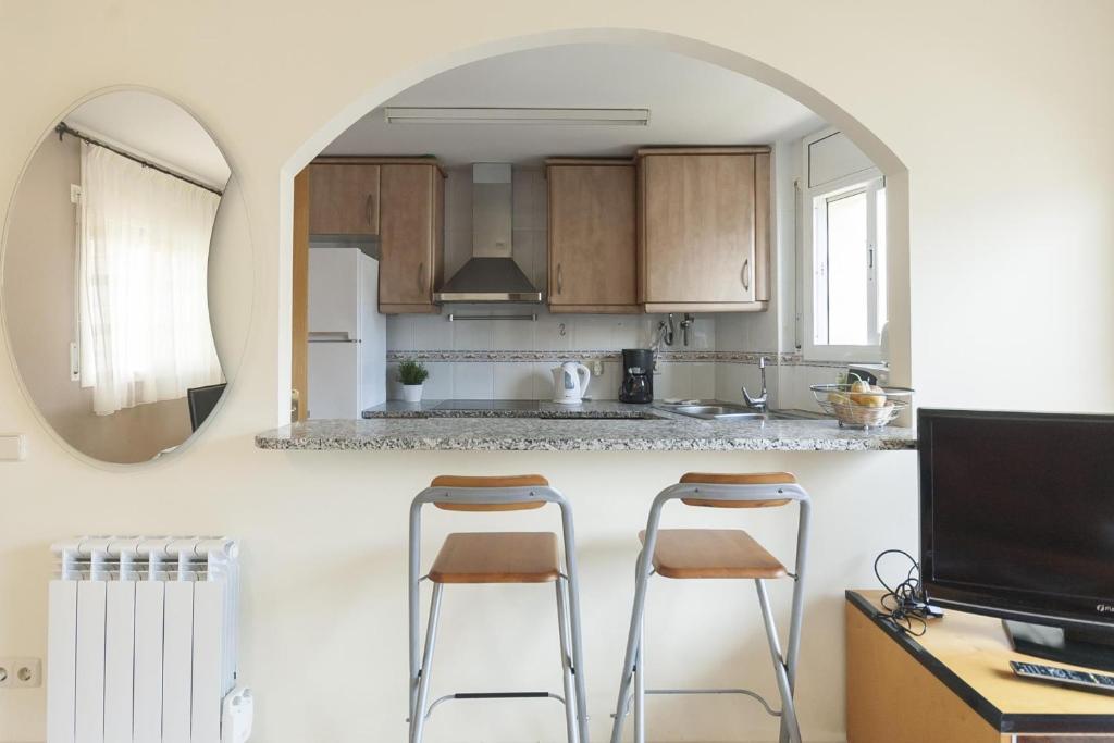 LETS HOLIDAYS Beautiful apartment in the center of tossa de mar - 5
