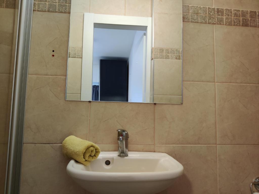Dizengoff Penthouse Boutique Hostel photo
