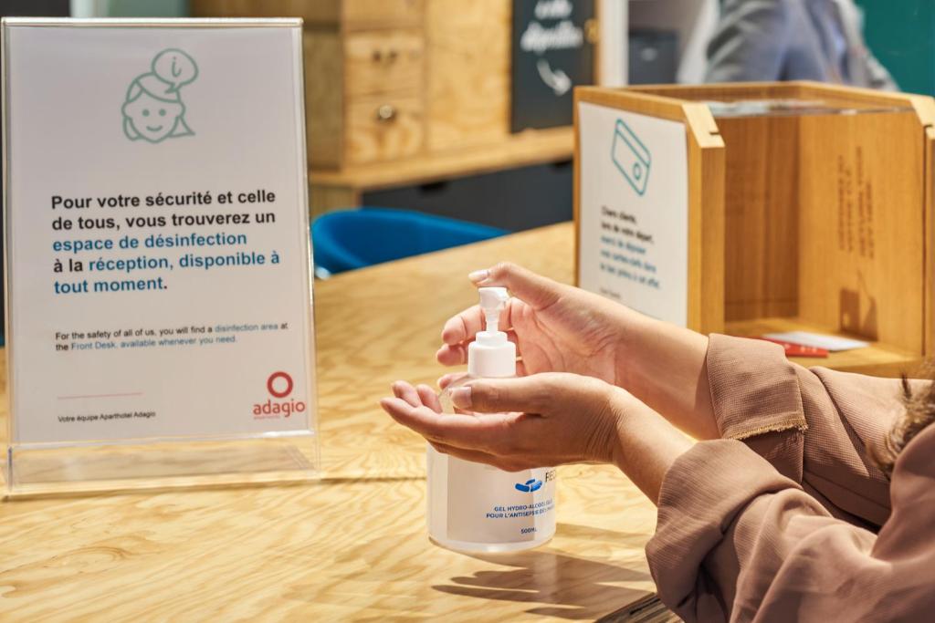 フロント・ロビー