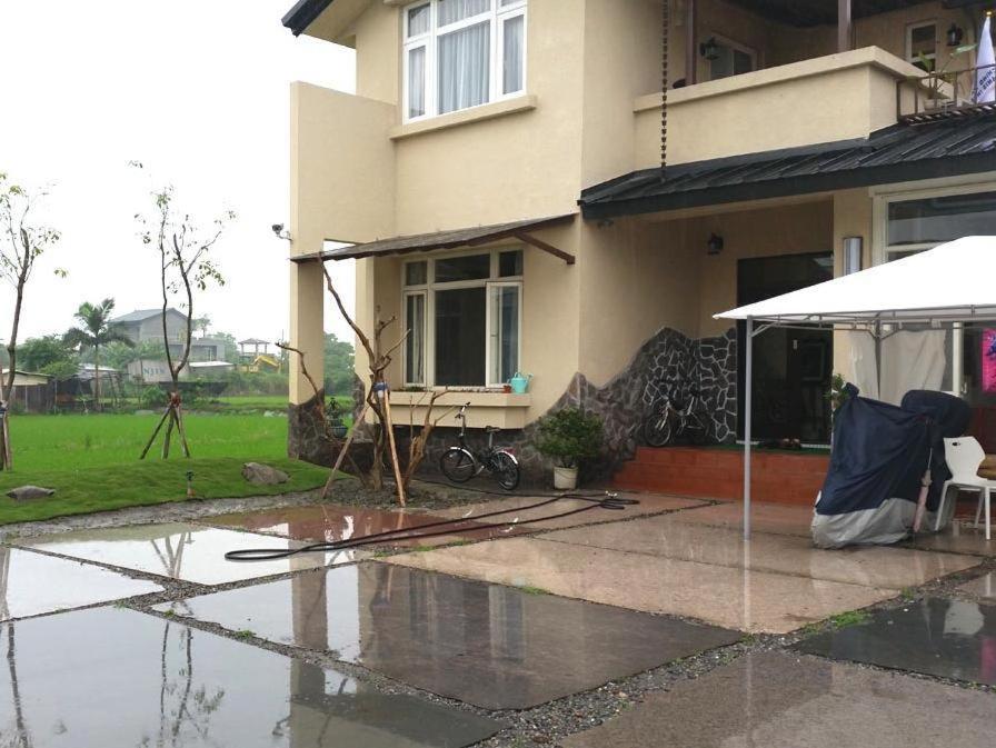 Mu river Villa 慕河包棟休閒別墅, Wujie