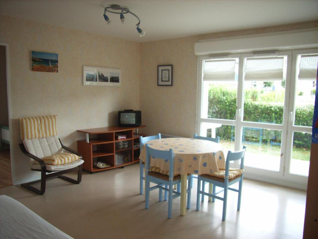 REF 197 Appartement T3 sur le Port du Crouesty - 2