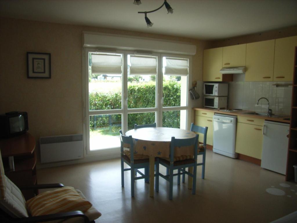 REF 197 Appartement T3 sur le Port du Crouesty - 4