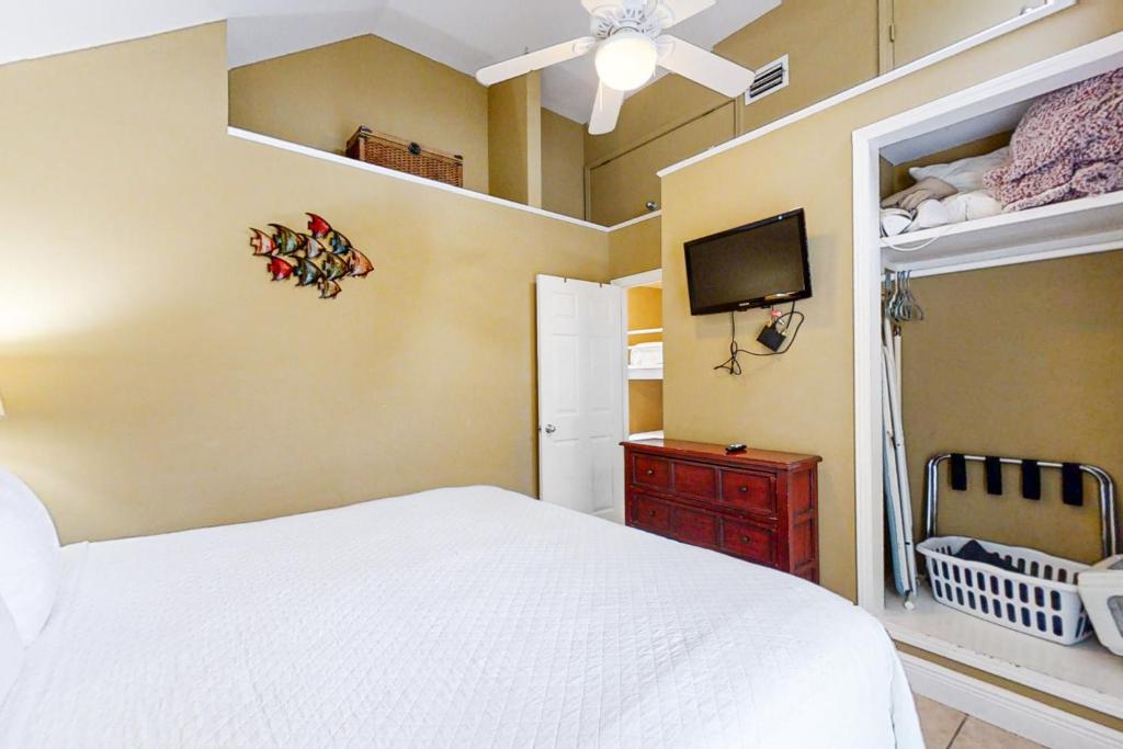 Nantucket Rainbow Cottages by Wyndham Vacation Rentals photo