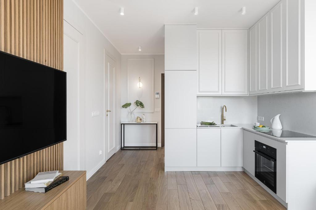 White Superior by OneApartments 전경