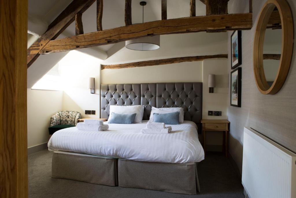 Royal Ship — Hotel in Dolgellau