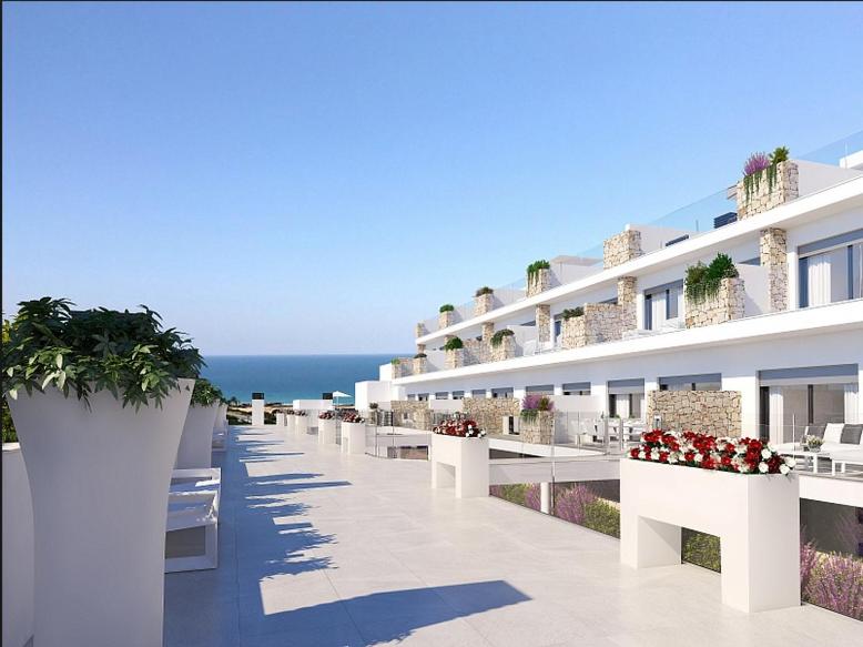 DREAM SEA and MOUNTAIN VIEW APARTMENT in SUKHA - 2