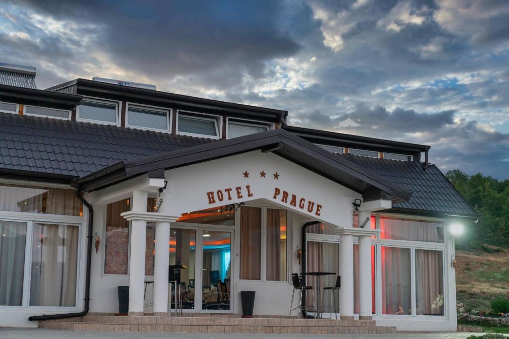 Complex Praga, Gorno Lakočerej