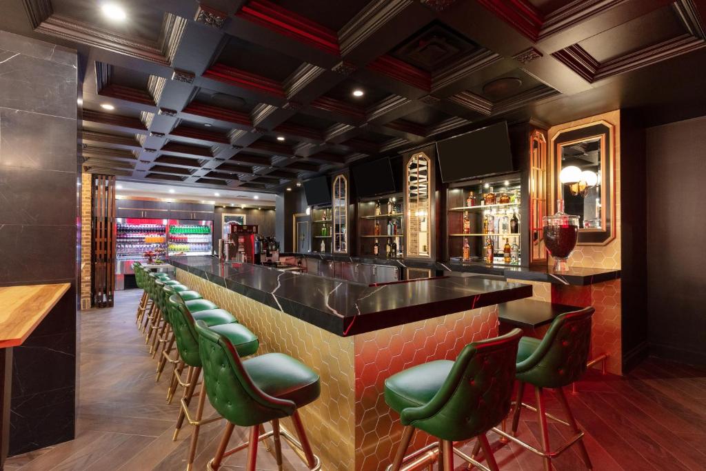 Pub/Hol
