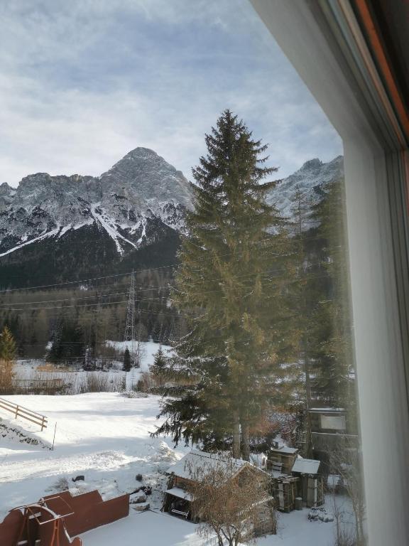 Zugspitz-Arena Fewo Haus Schachtkopf 전경