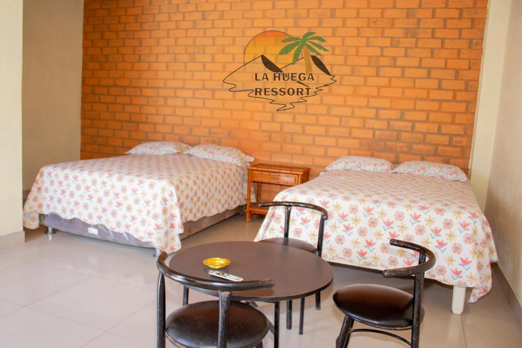 Hospedaje La Huega - 4