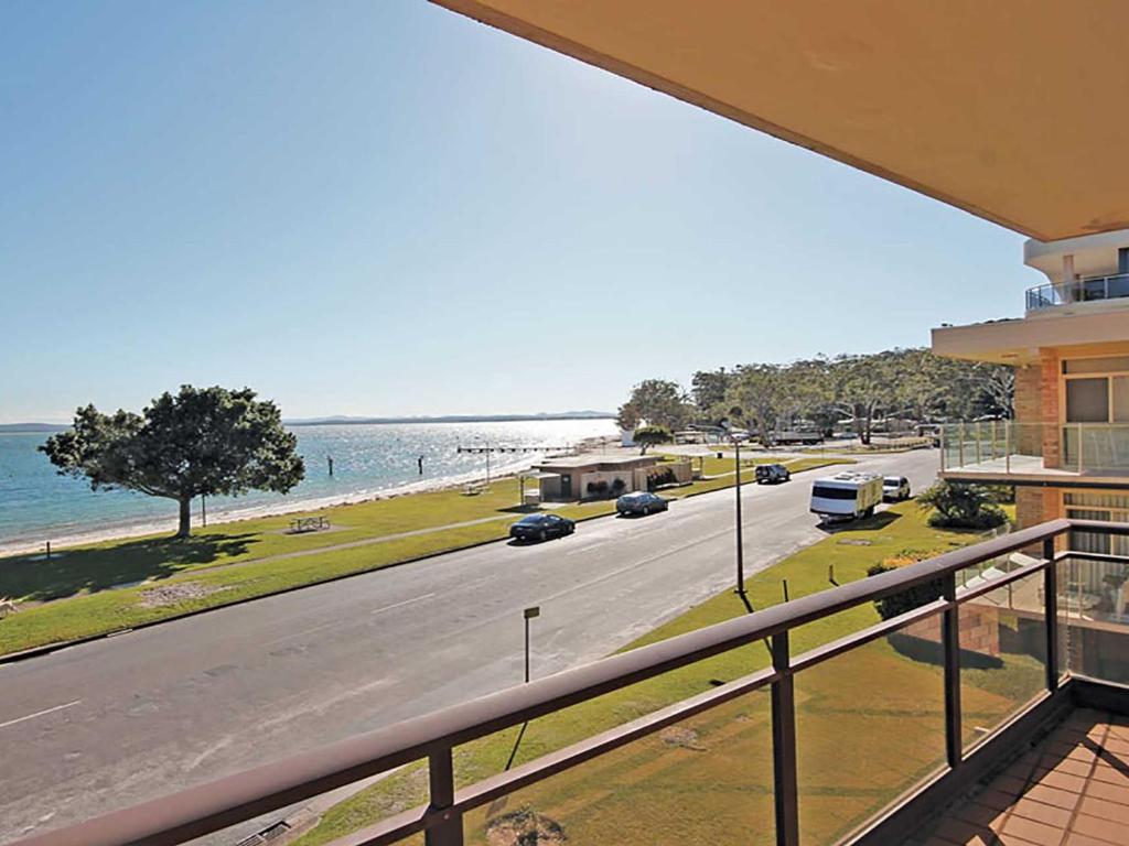 Collendina 3 position and water views, Nelson Bay