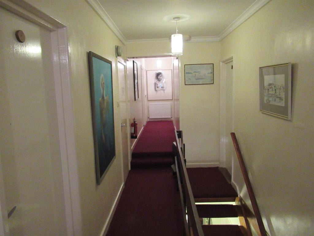 Avoncourt Lodge フロント・ロビー