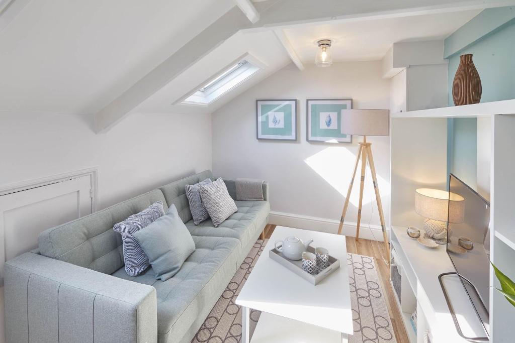 Host & Stay - Cooks Cabin, Whitby