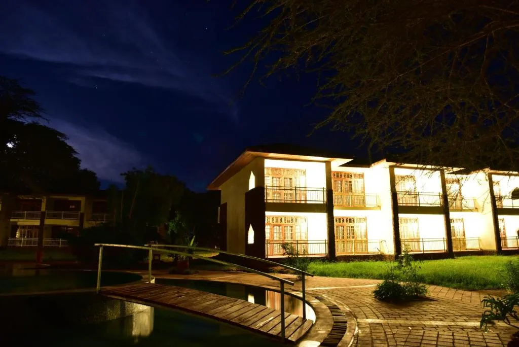 Hunters Lodge, hotel v destinaci Twaandu