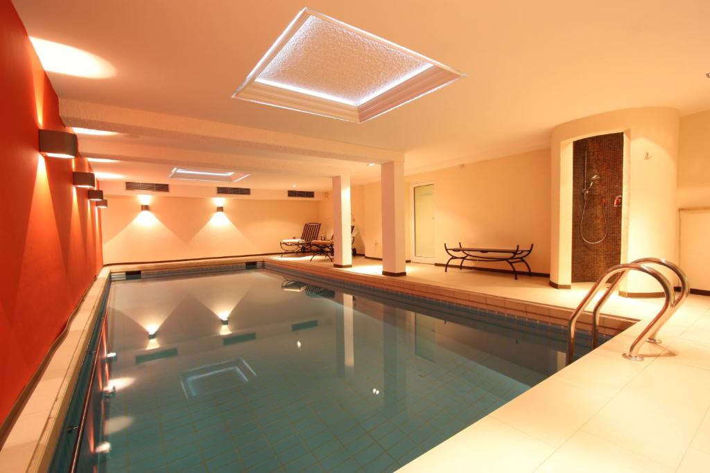 Romantik Hotel zum Stern photo