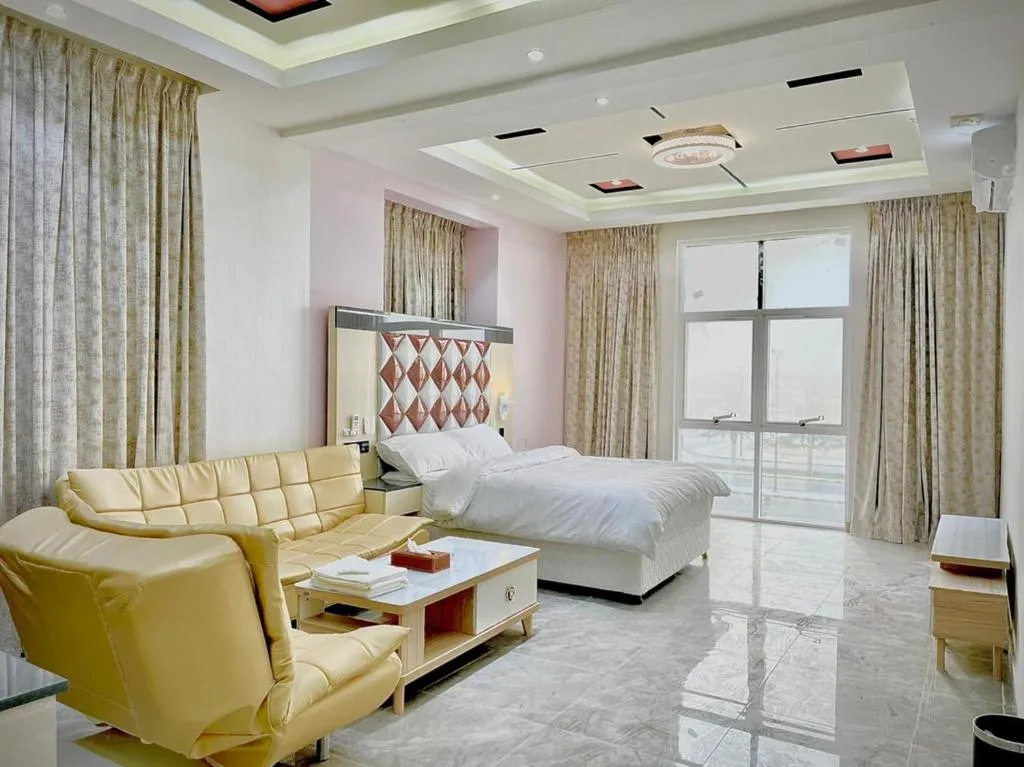 Asian Hotel, hotel in Duqm