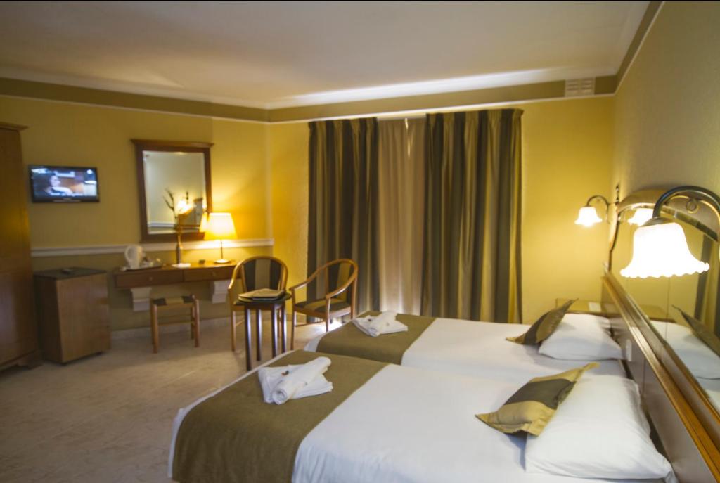 Soreda Hotel — Hotel rooms in Qawra, Malta Island