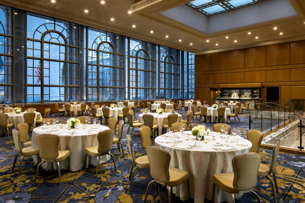 Banquet hall